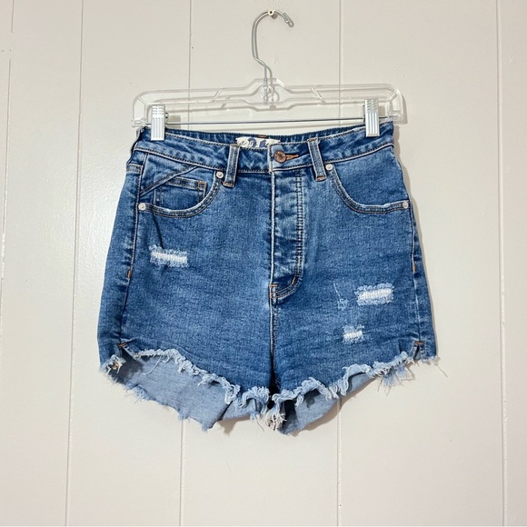 We The Free People Curvy High Rise Short Fray Hem Button Fly Womens Size 26 - Picture 3 of 8